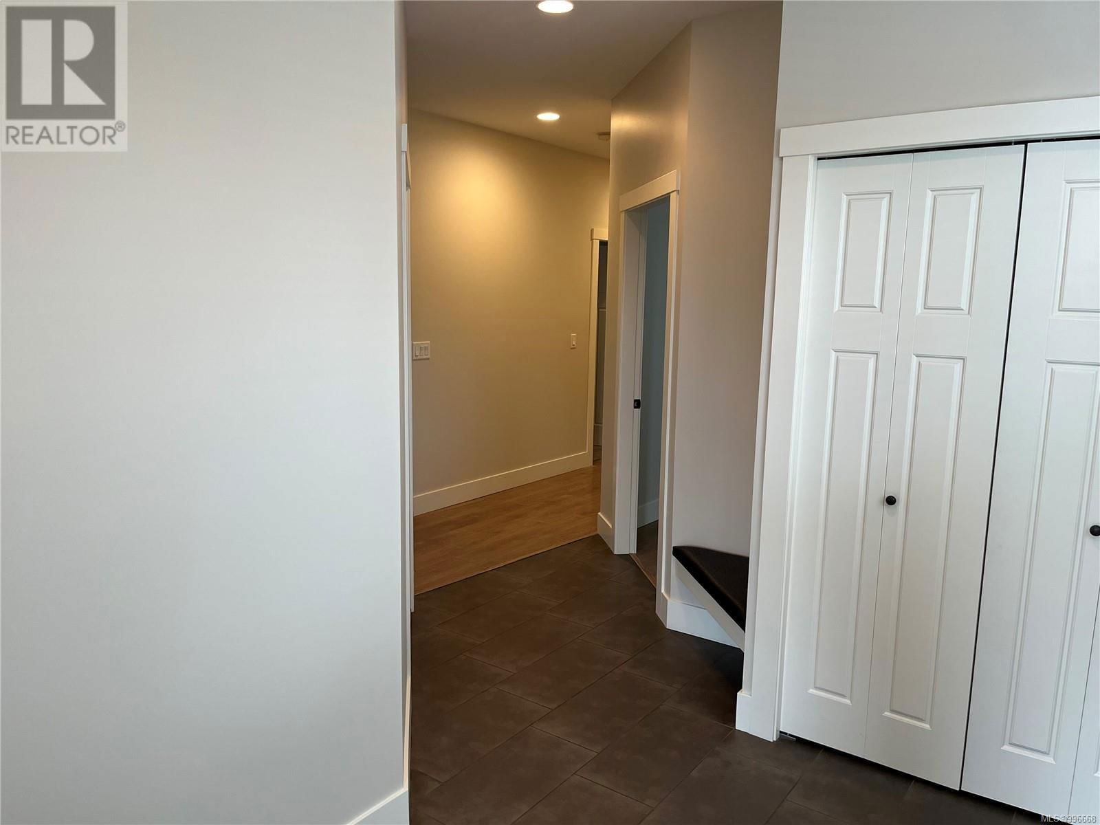 3073 NEYLAND ROAD Image 3