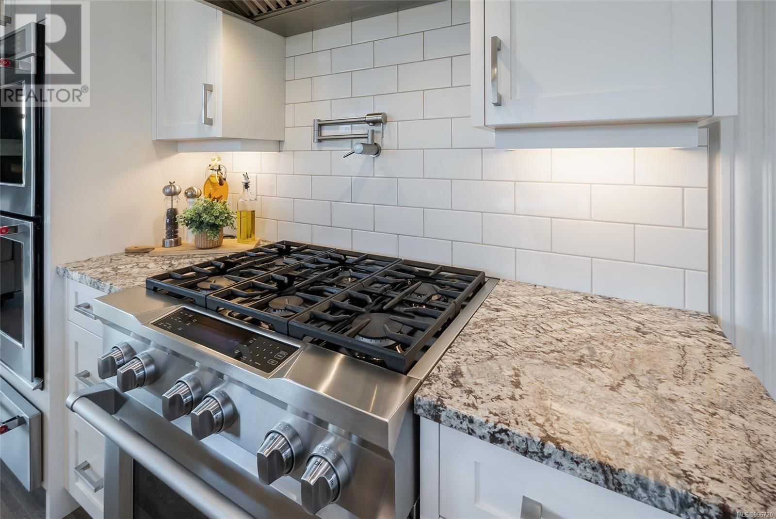 776 HIRST AVENUE Image 18