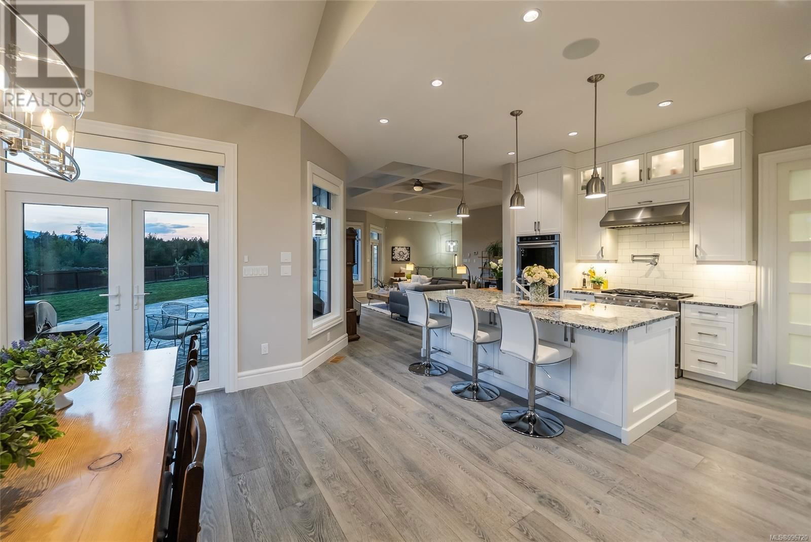 776 HIRST AVENUE Image 24