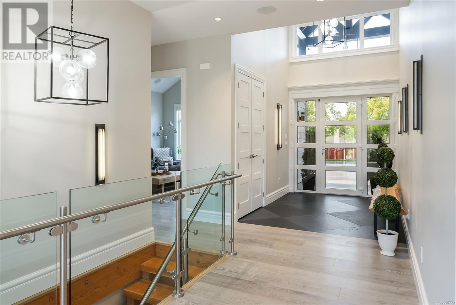 776 HIRST AVENUE Image 3