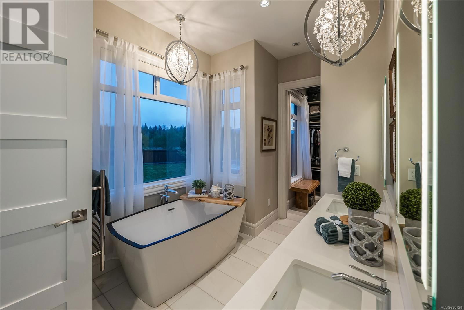 776 HIRST AVENUE Image 32