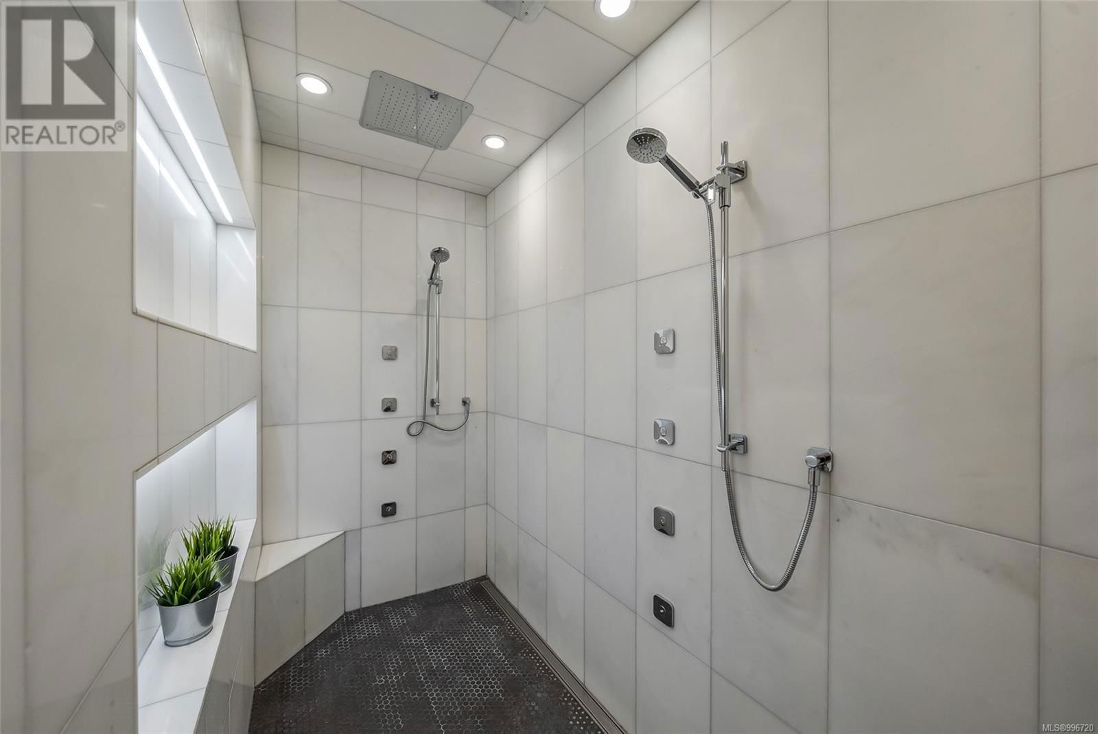 776 HIRST AVENUE Image 36