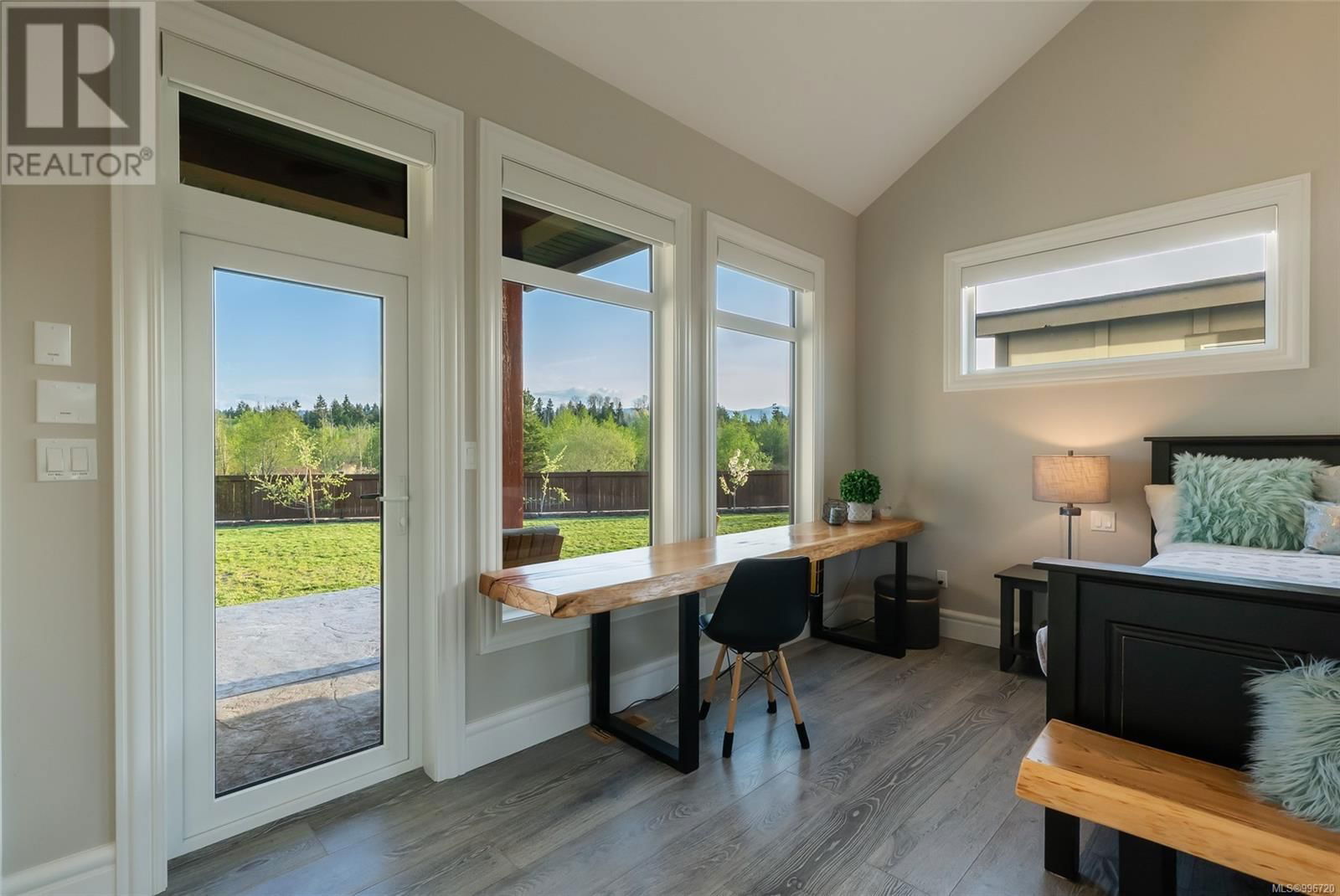 776 HIRST AVENUE Image 39