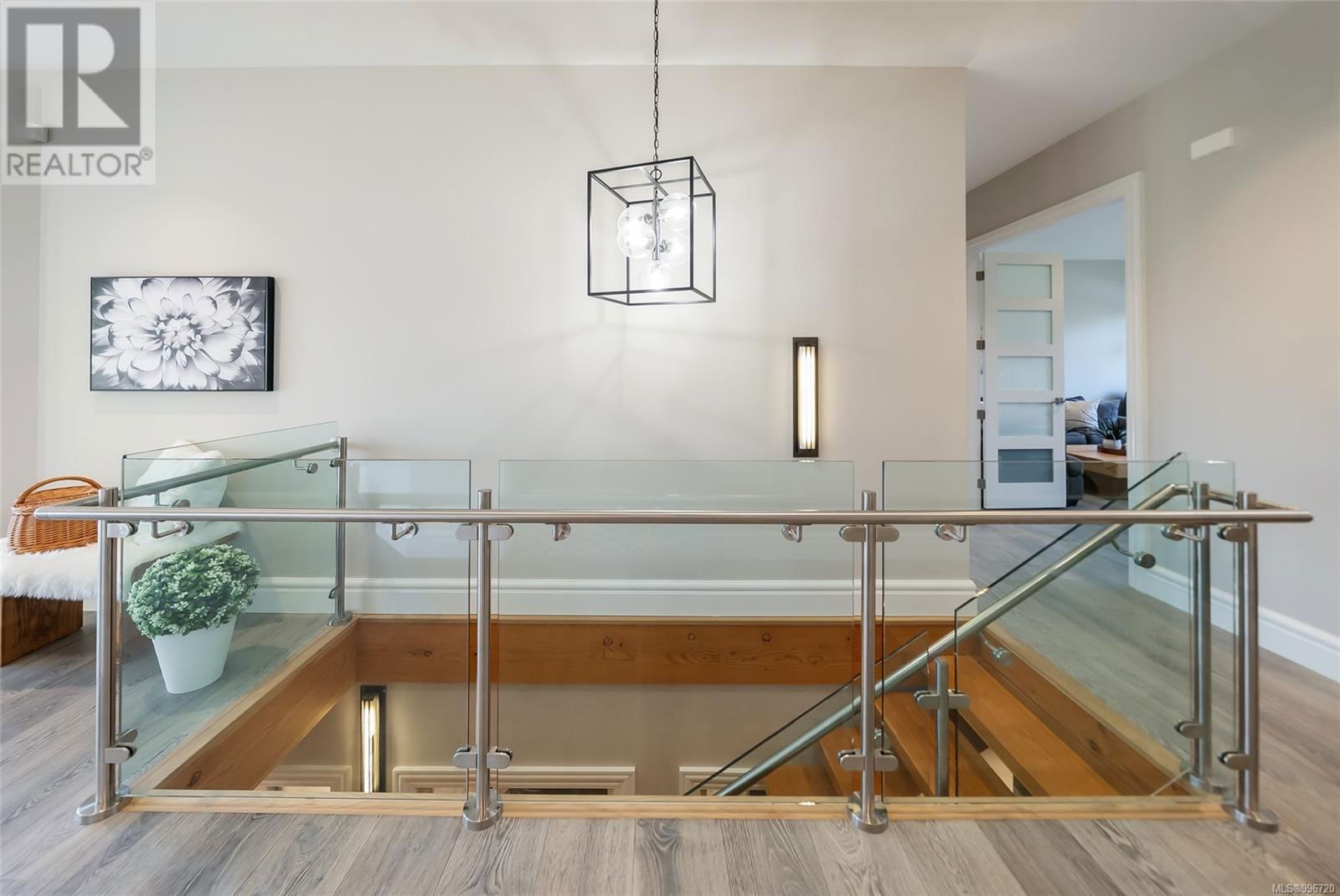 776 HIRST AVENUE Image 5