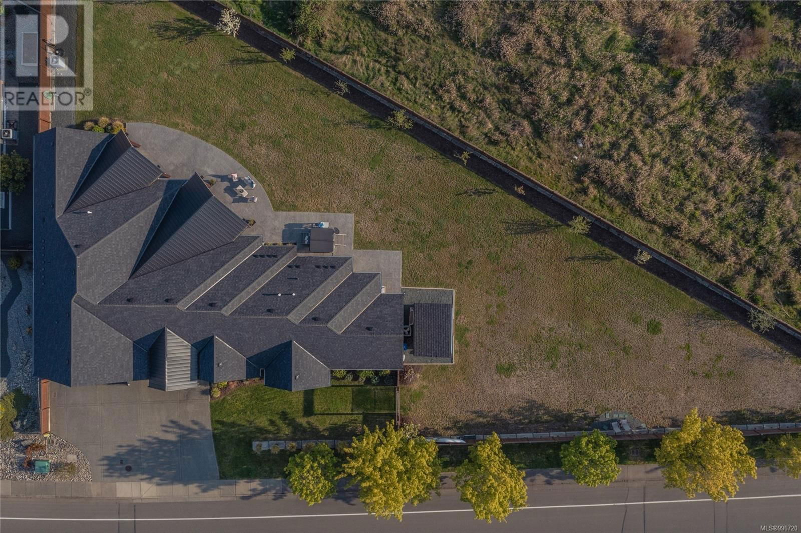 776 HIRST AVENUE Image 87