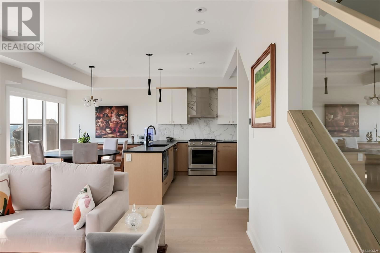 1122 OLIVINE MEWS Image 11