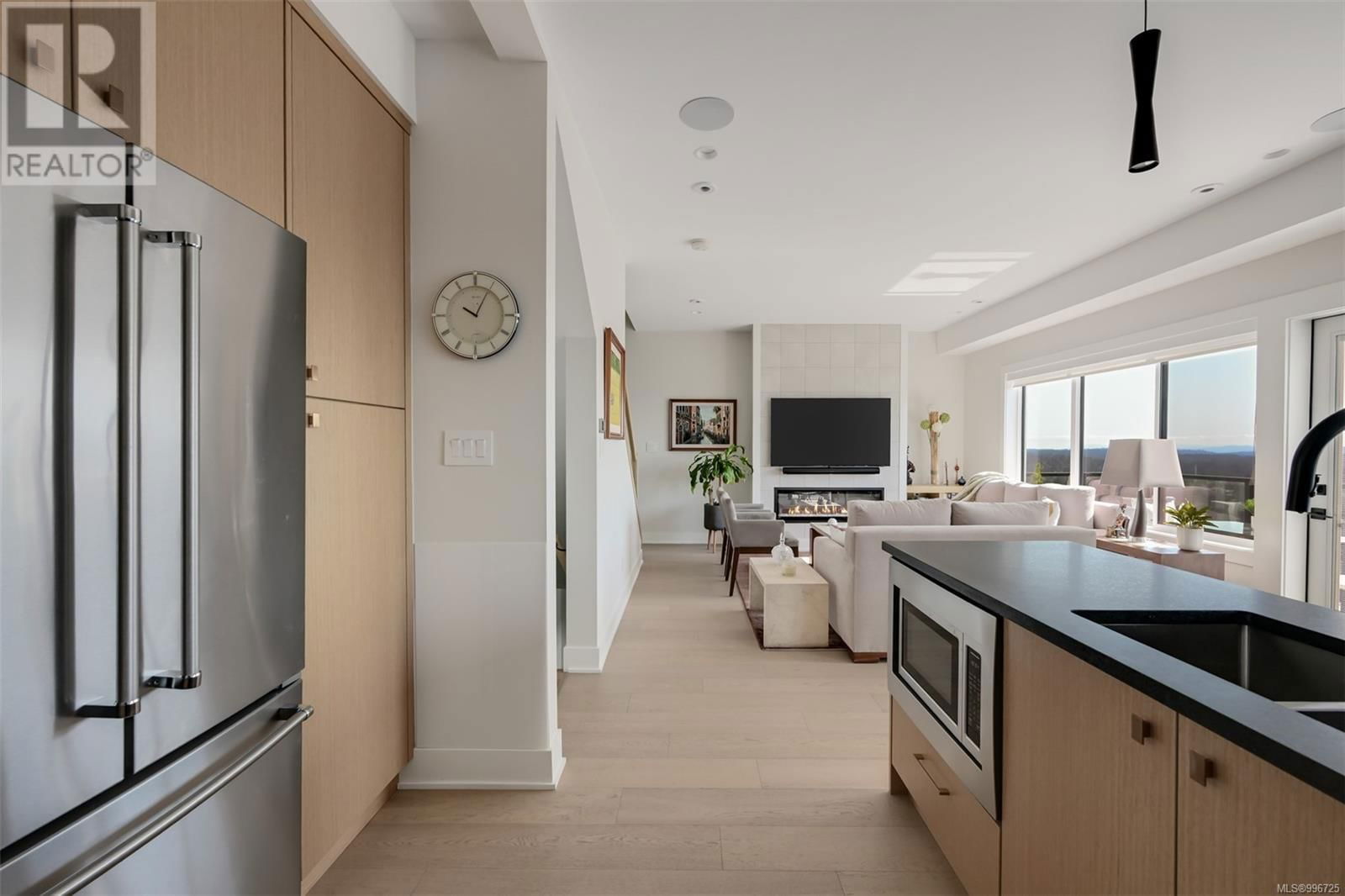 1122 OLIVINE MEWS Image 15