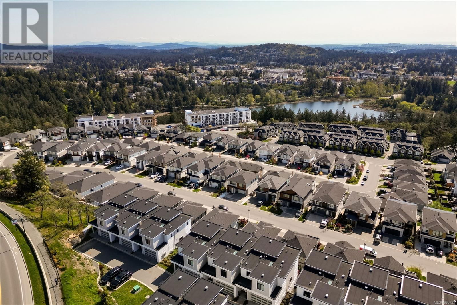 1122 OLIVINE MEWS Image 2