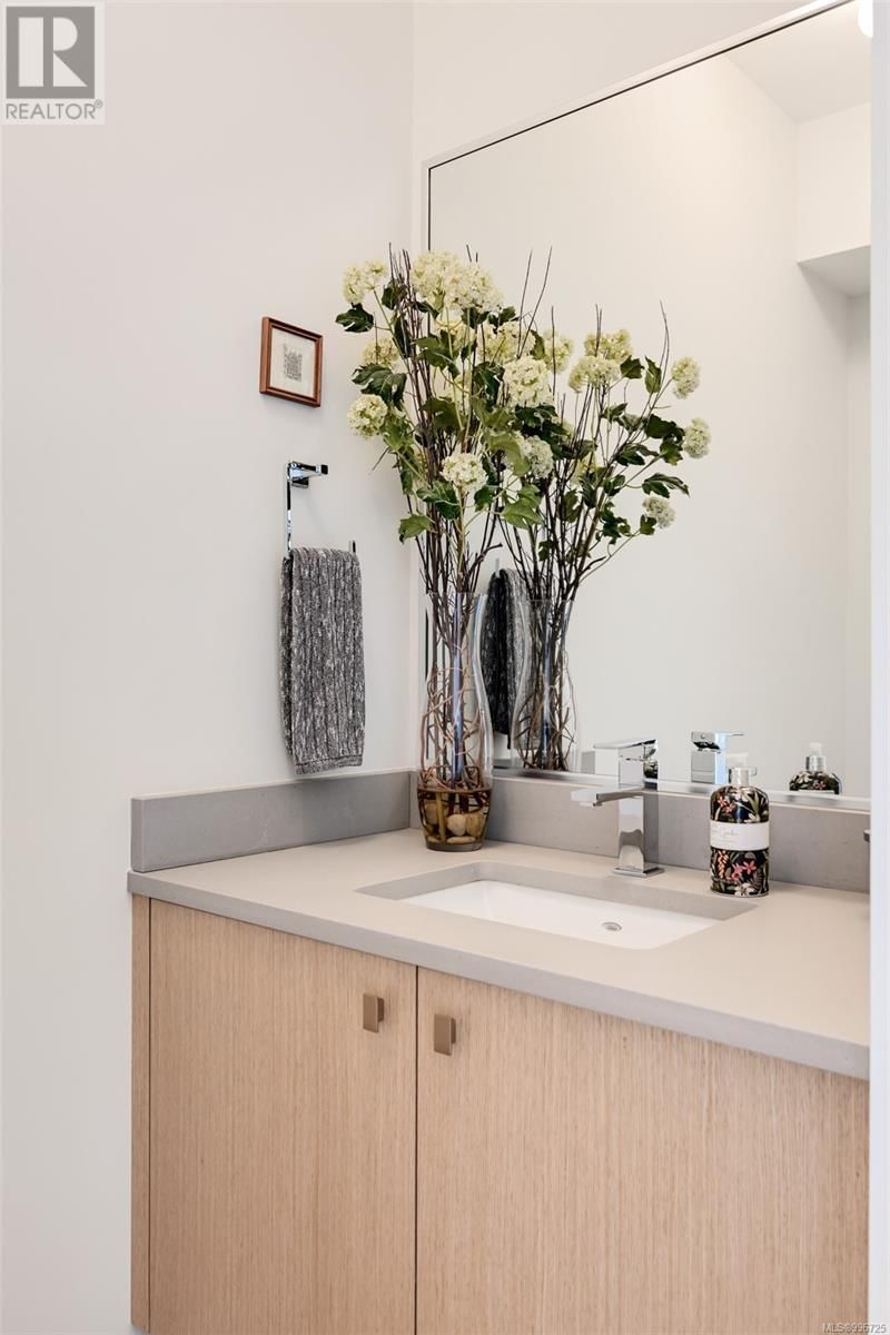 1122 OLIVINE MEWS Image 24