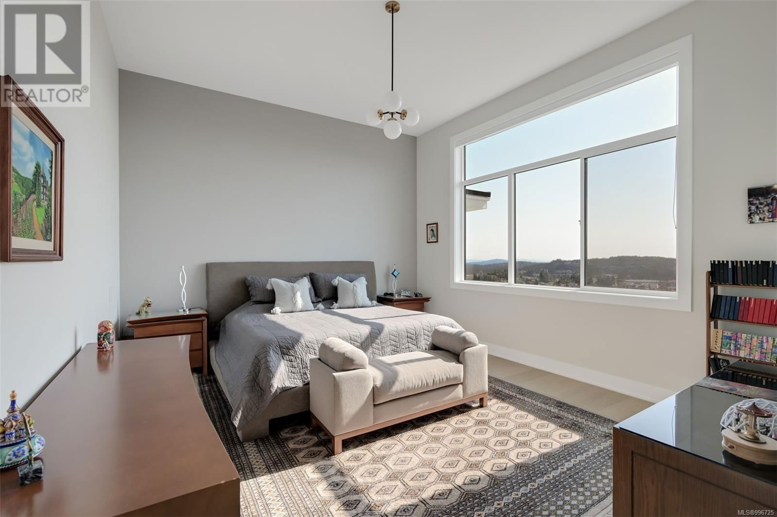 1122 OLIVINE MEWS Image 26