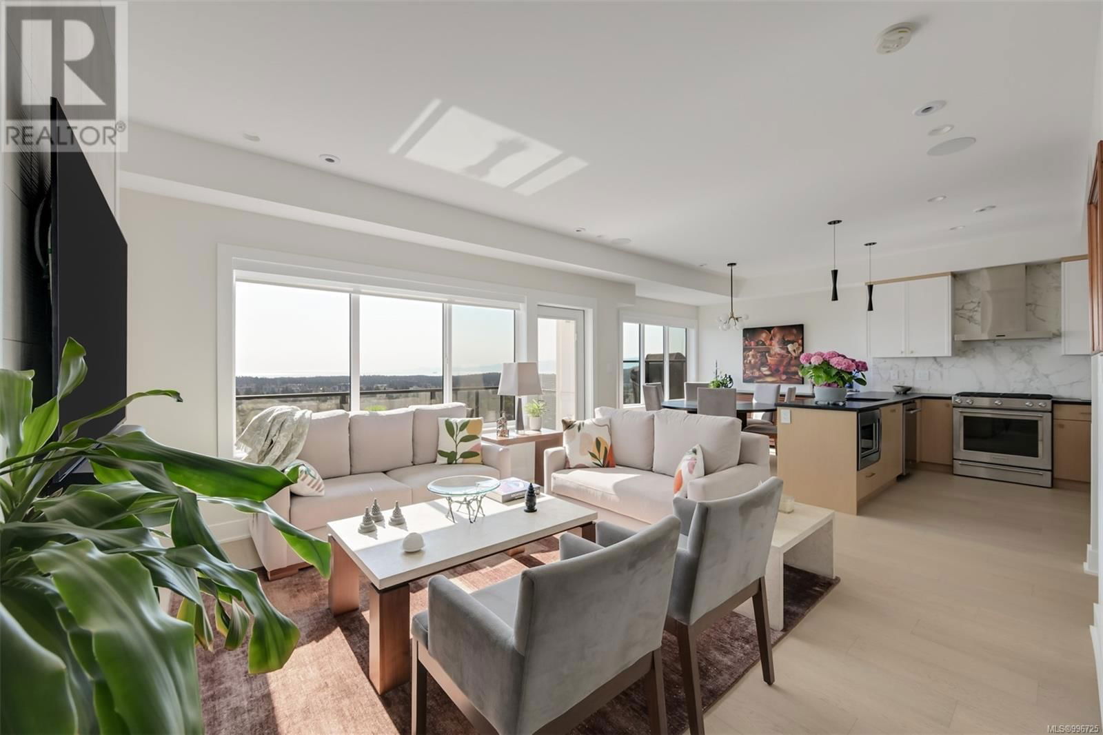 1122 OLIVINE MEWS Image 3