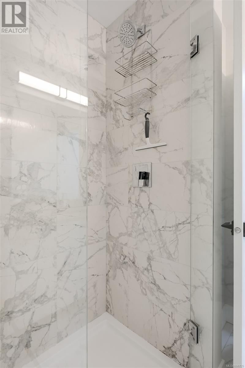 1122 OLIVINE MEWS Image 34
