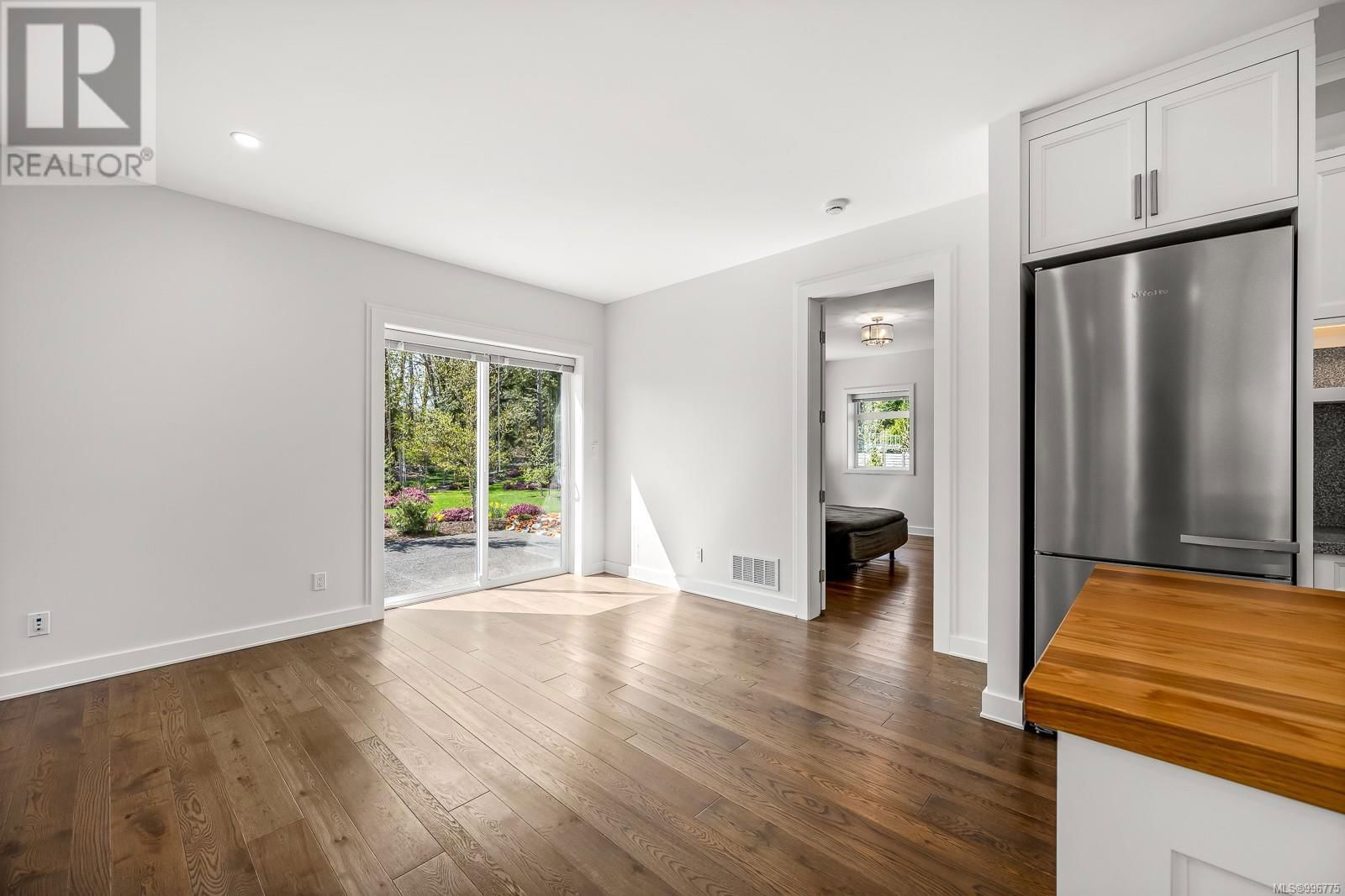 3767 MAPLE LANE Image 51