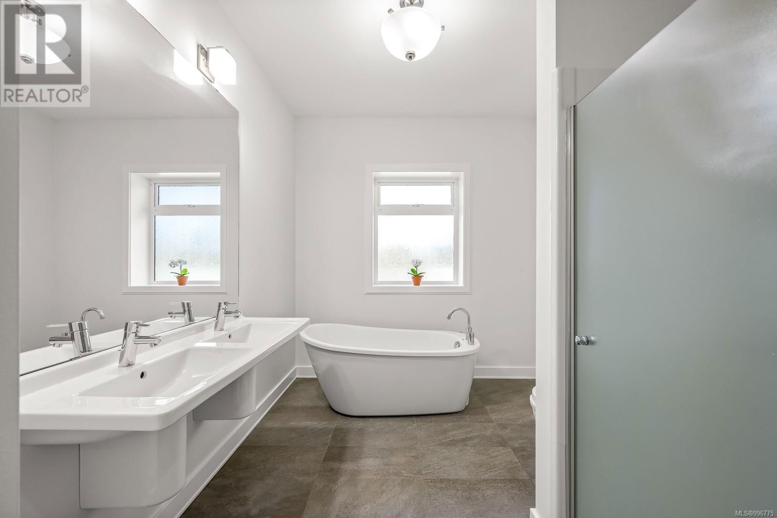 3767 MAPLE LANE Image 56