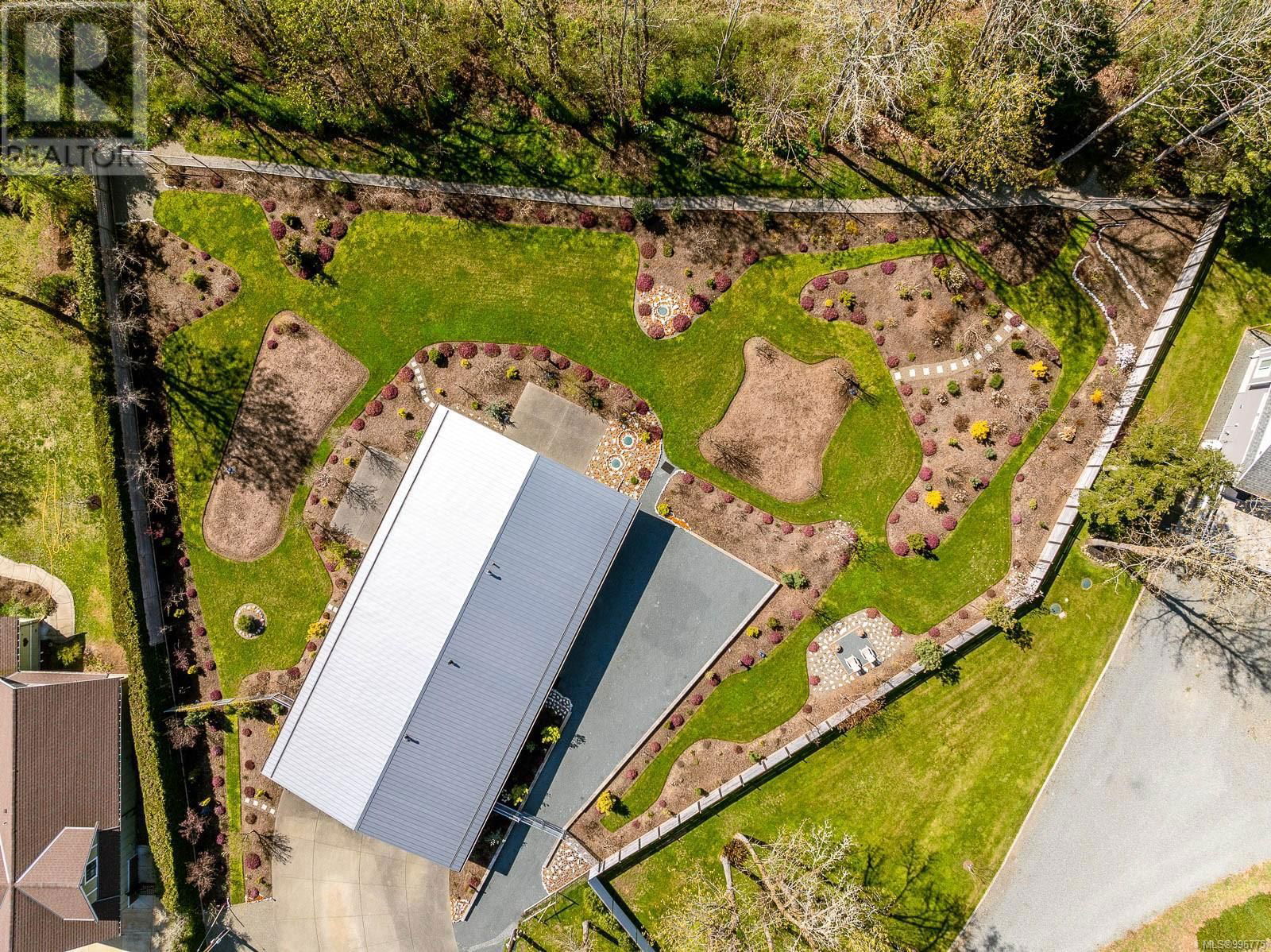 3767 MAPLE LANE Image 6