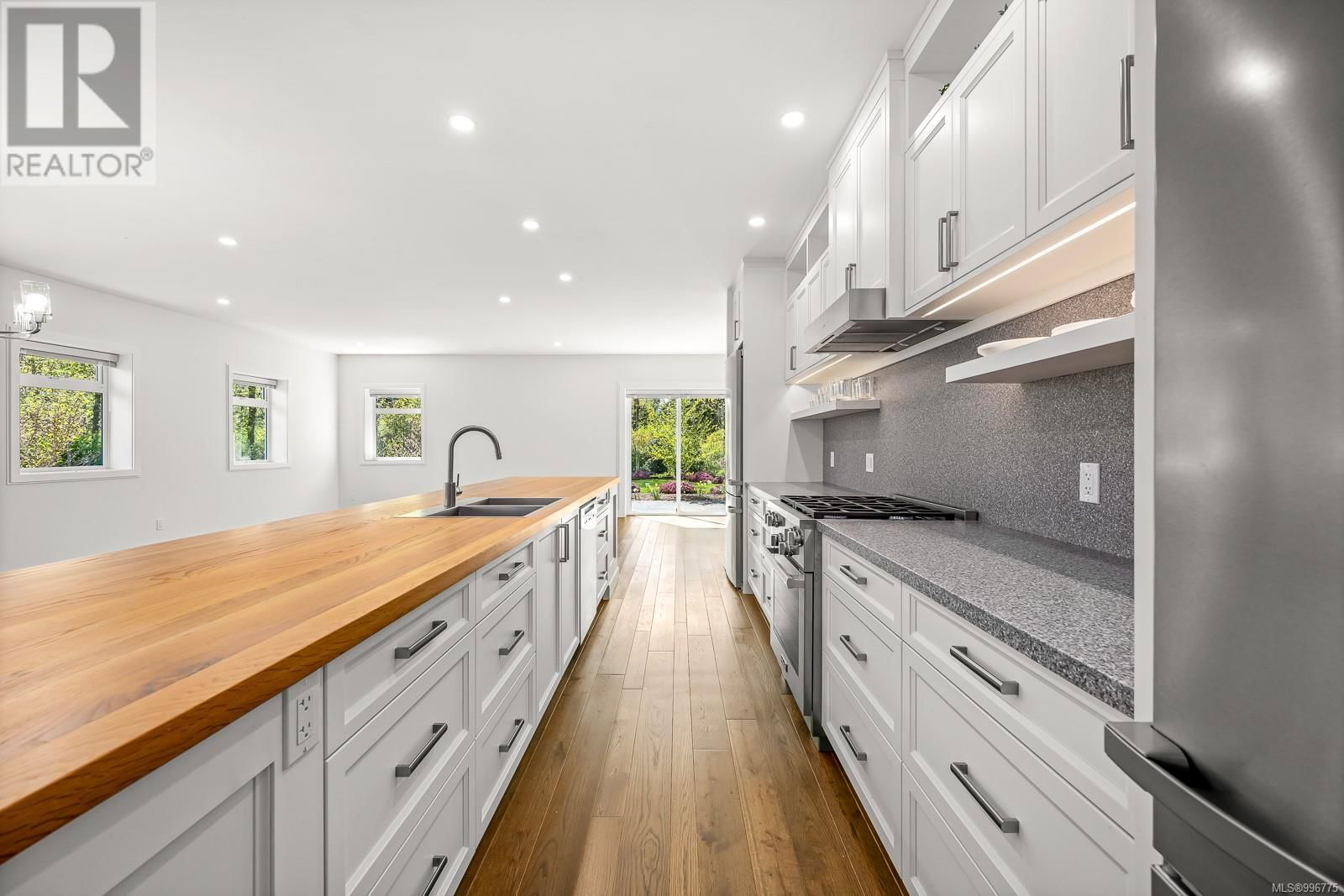 3767 MAPLE LANE Image 69