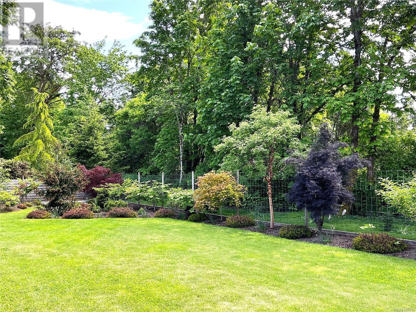 3767 MAPLE LANE Image 82