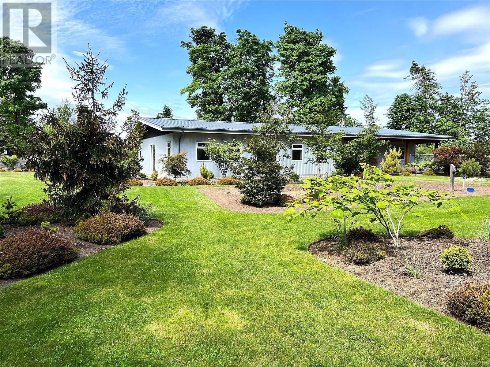 3767 MAPLE LANE Image 85