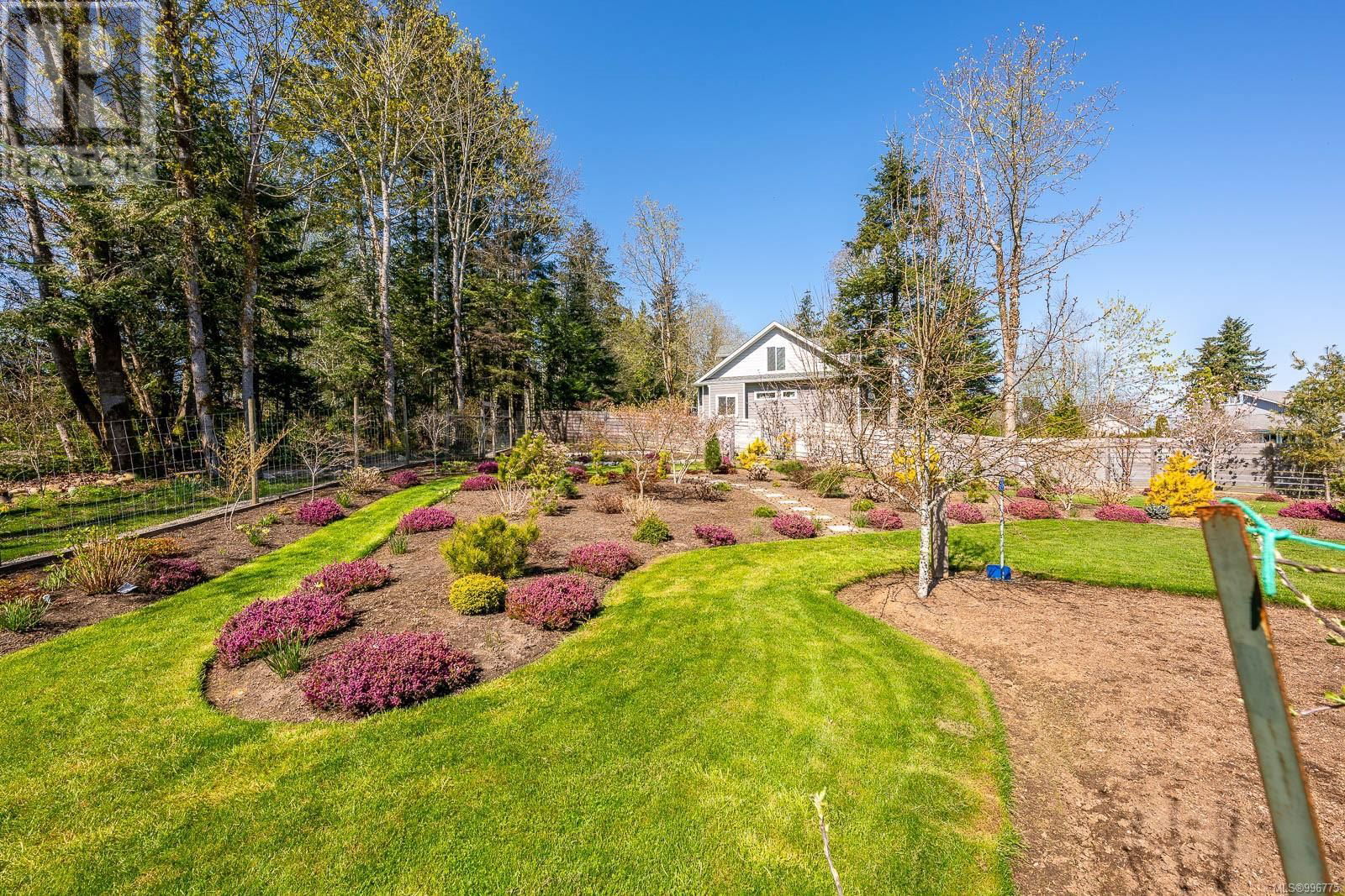 3767 MAPLE LANE Image 92