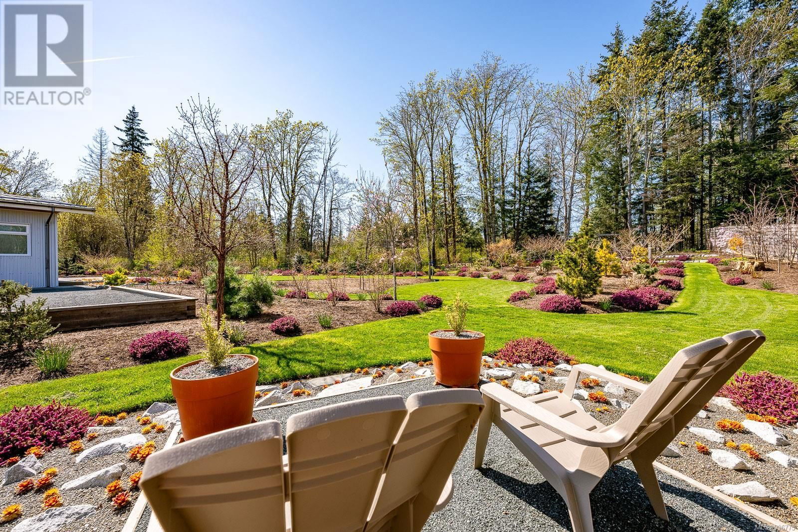 3767 MAPLE LANE Image 95