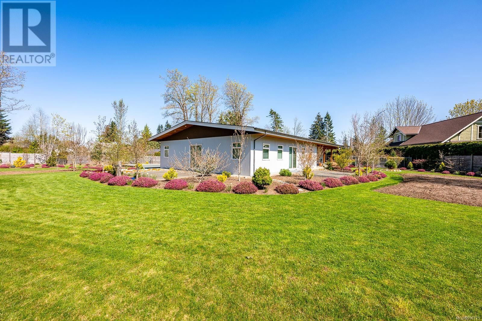 3767 MAPLE LANE Image 97