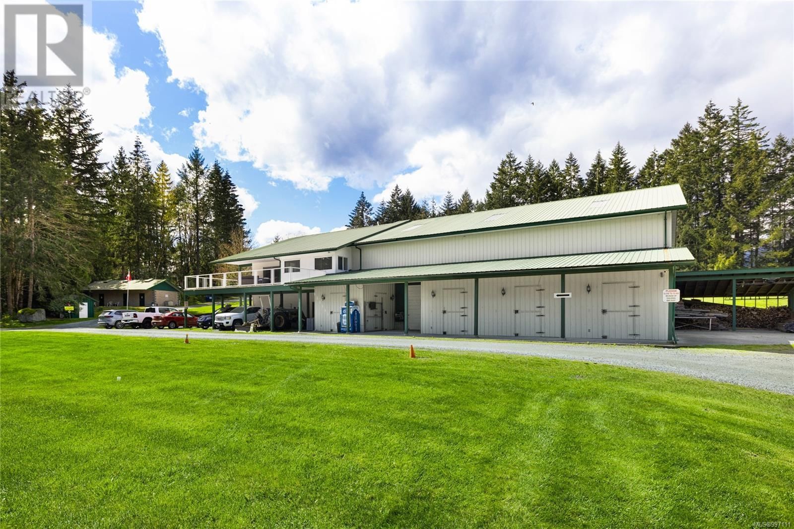 8682 Trans Canada Highway property photo