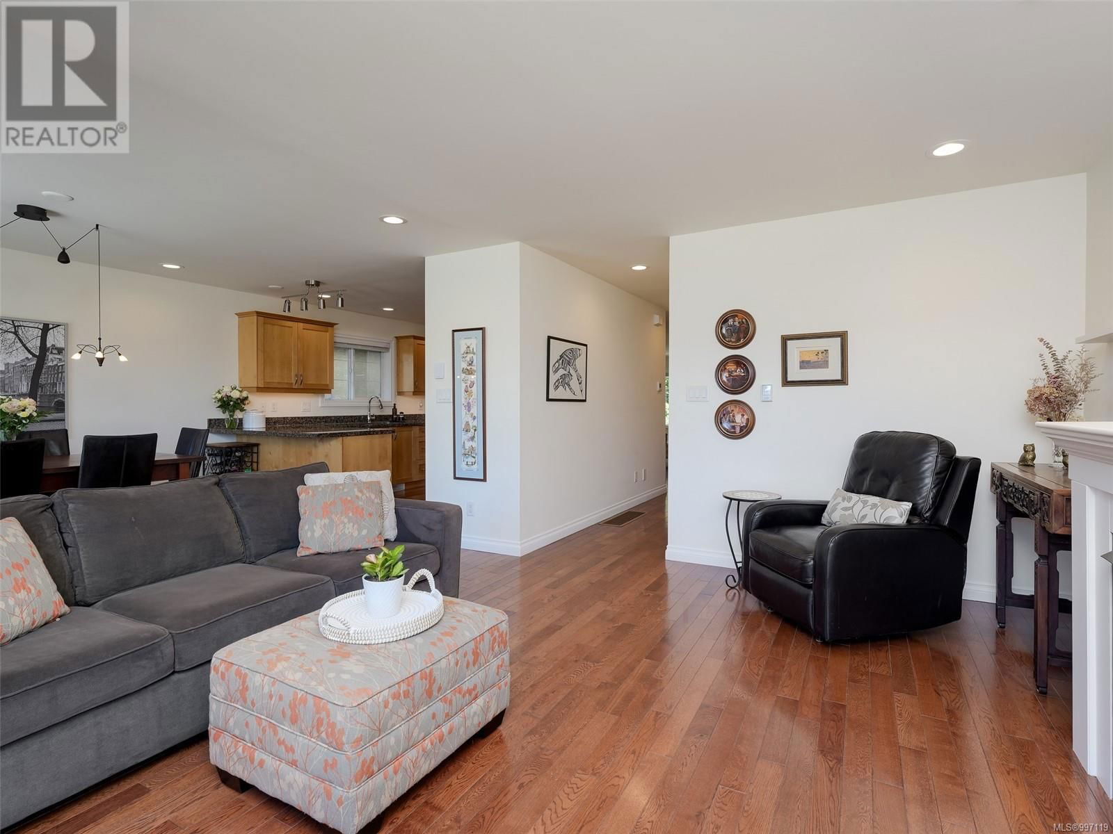 2226 JAMES WHITE BOULEVARD Image 12
