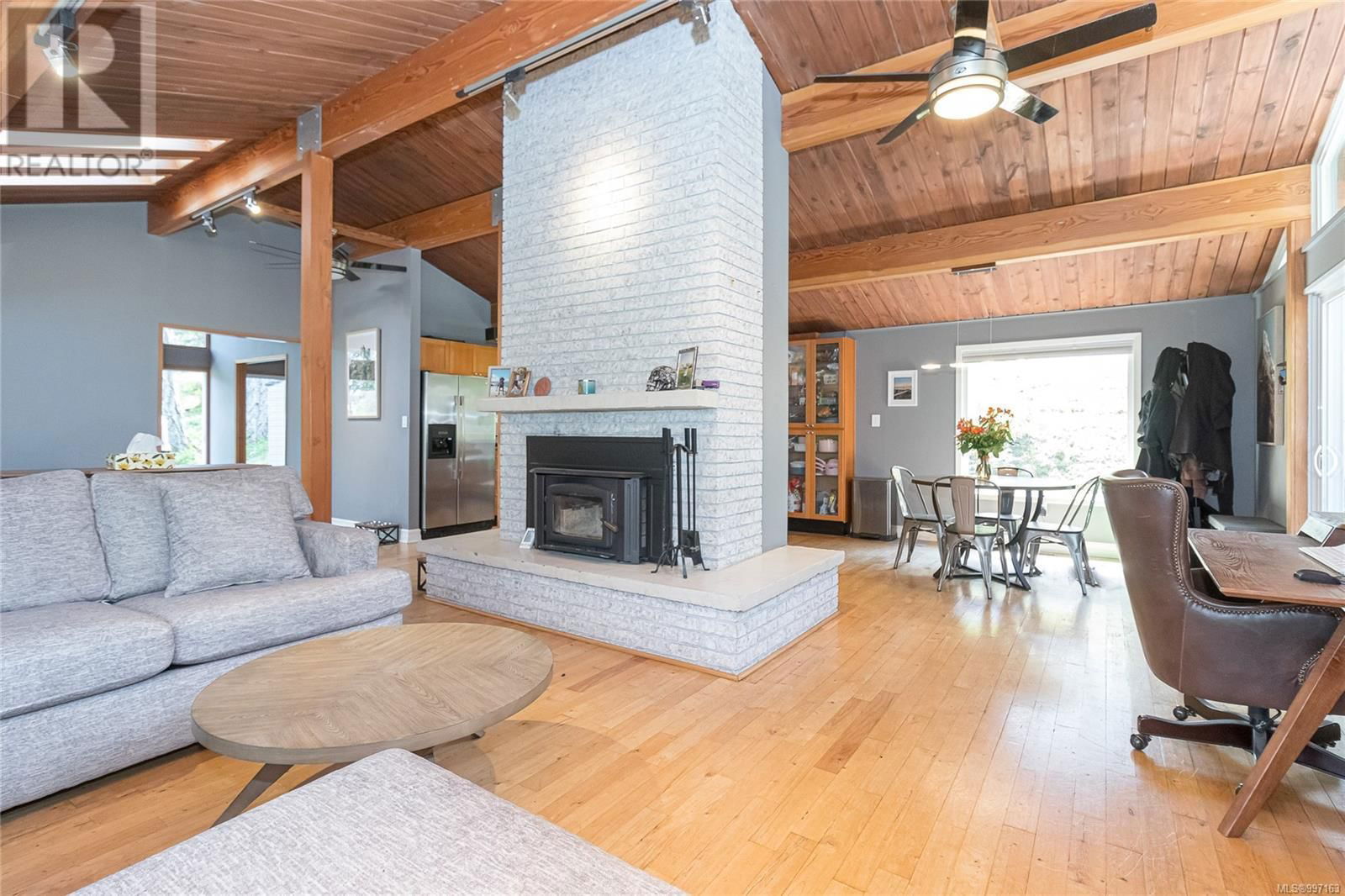 665 LATORIA ROAD Image 14