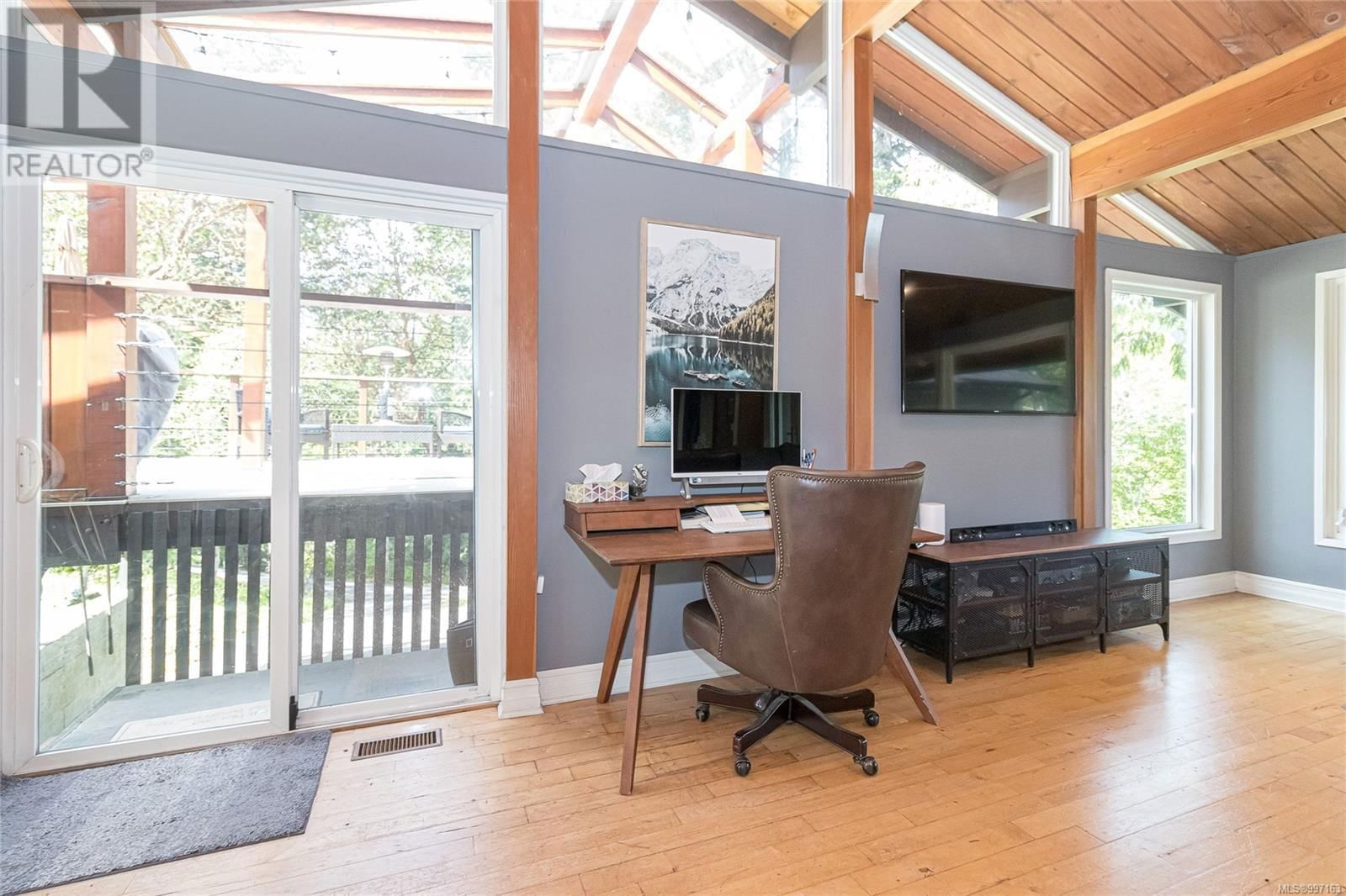 665 LATORIA ROAD Image 15
