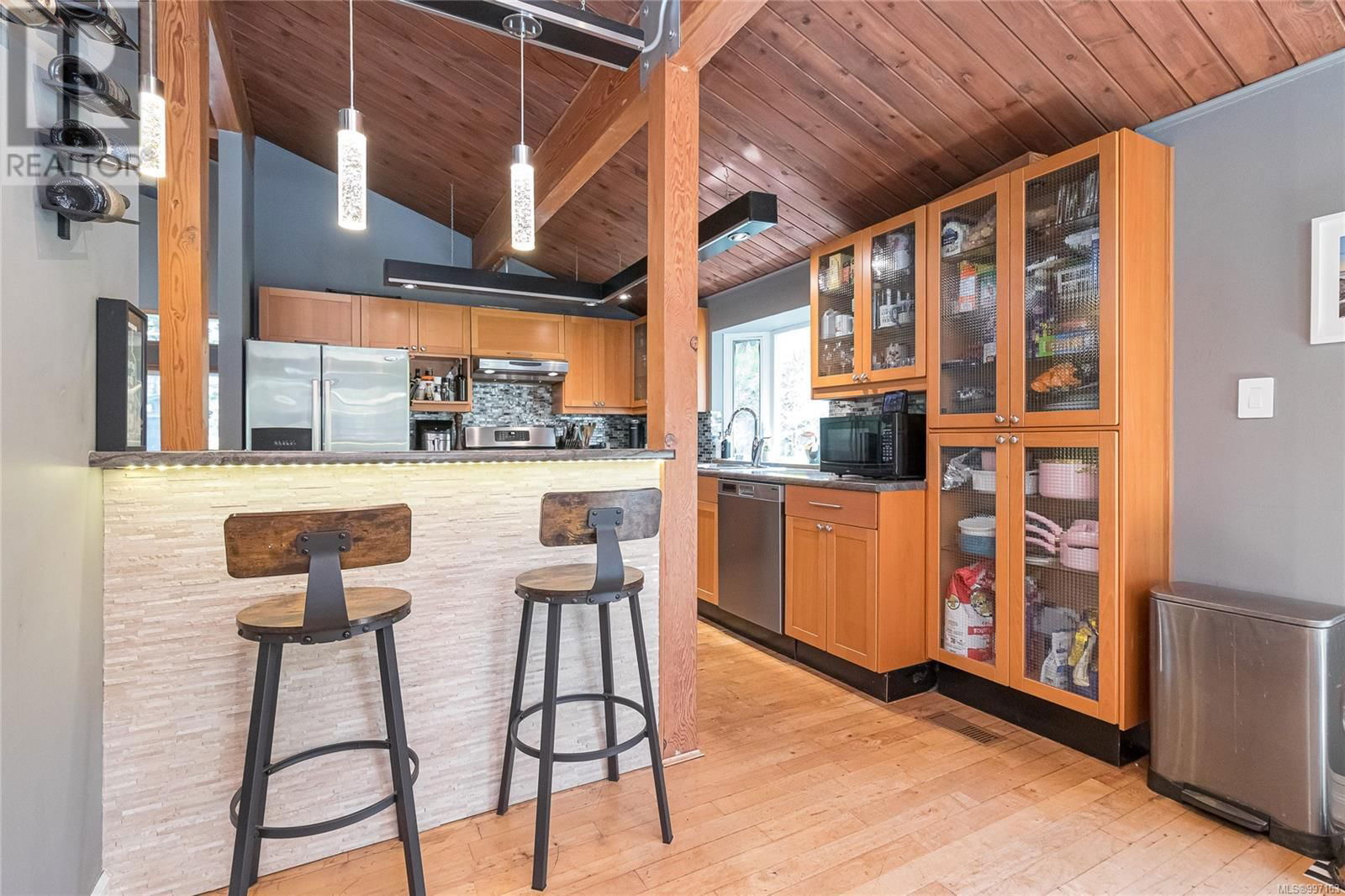 665 LATORIA ROAD Image 18