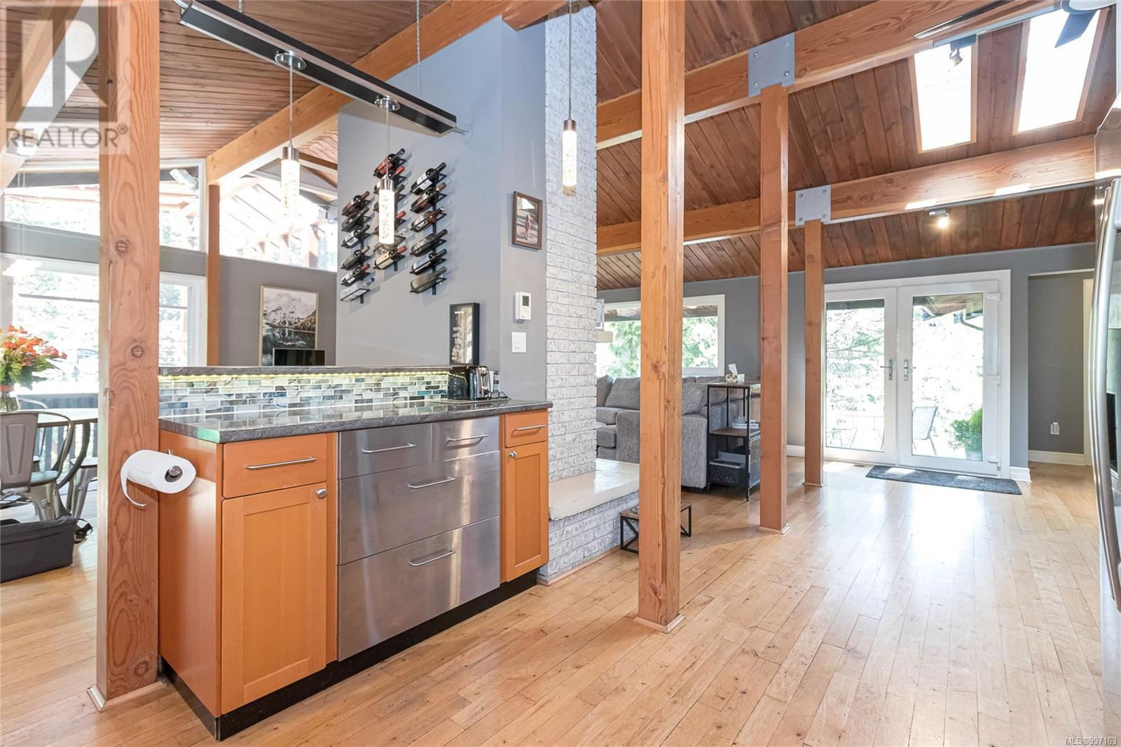 665 LATORIA ROAD Image 20
