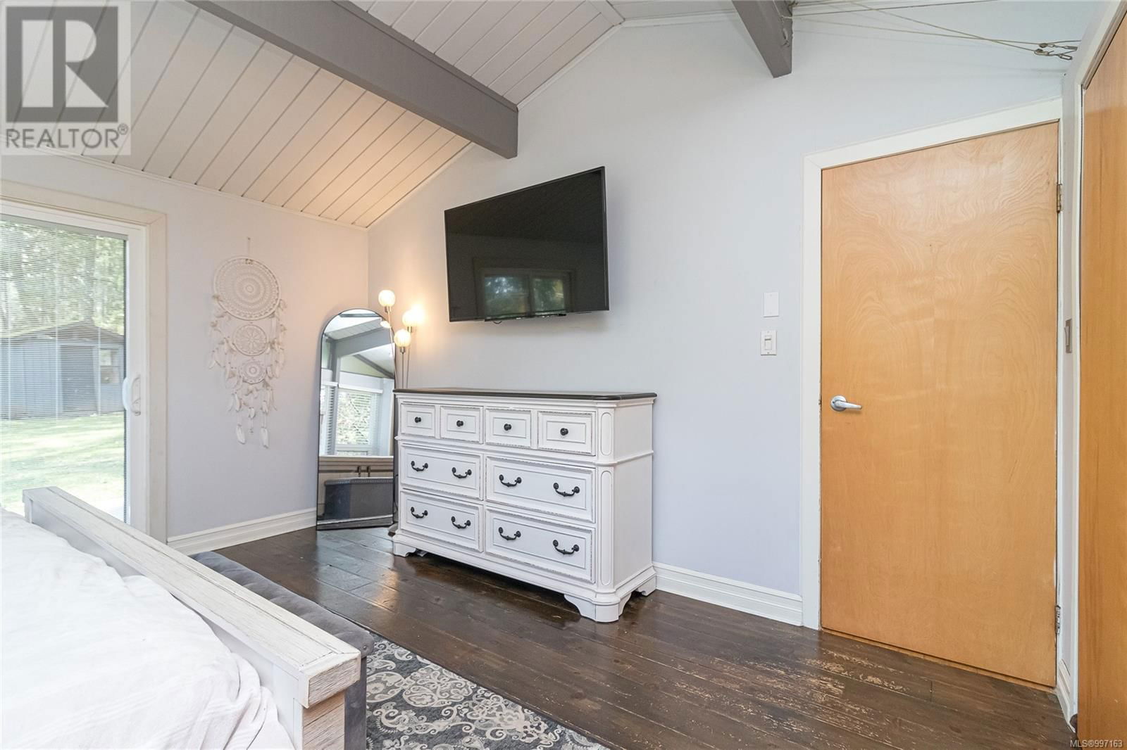 665 LATORIA ROAD Image 24