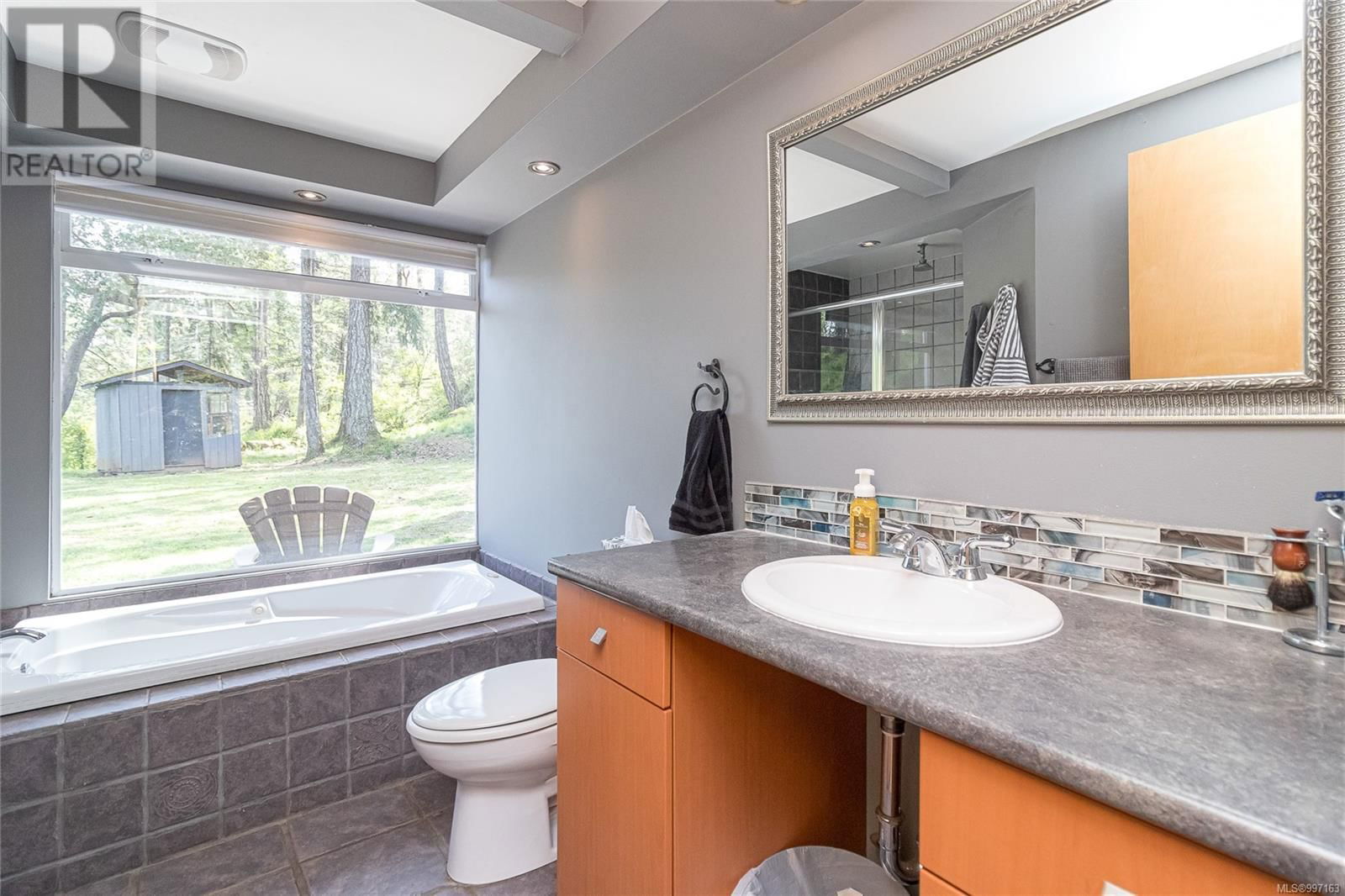 665 LATORIA ROAD Image 25