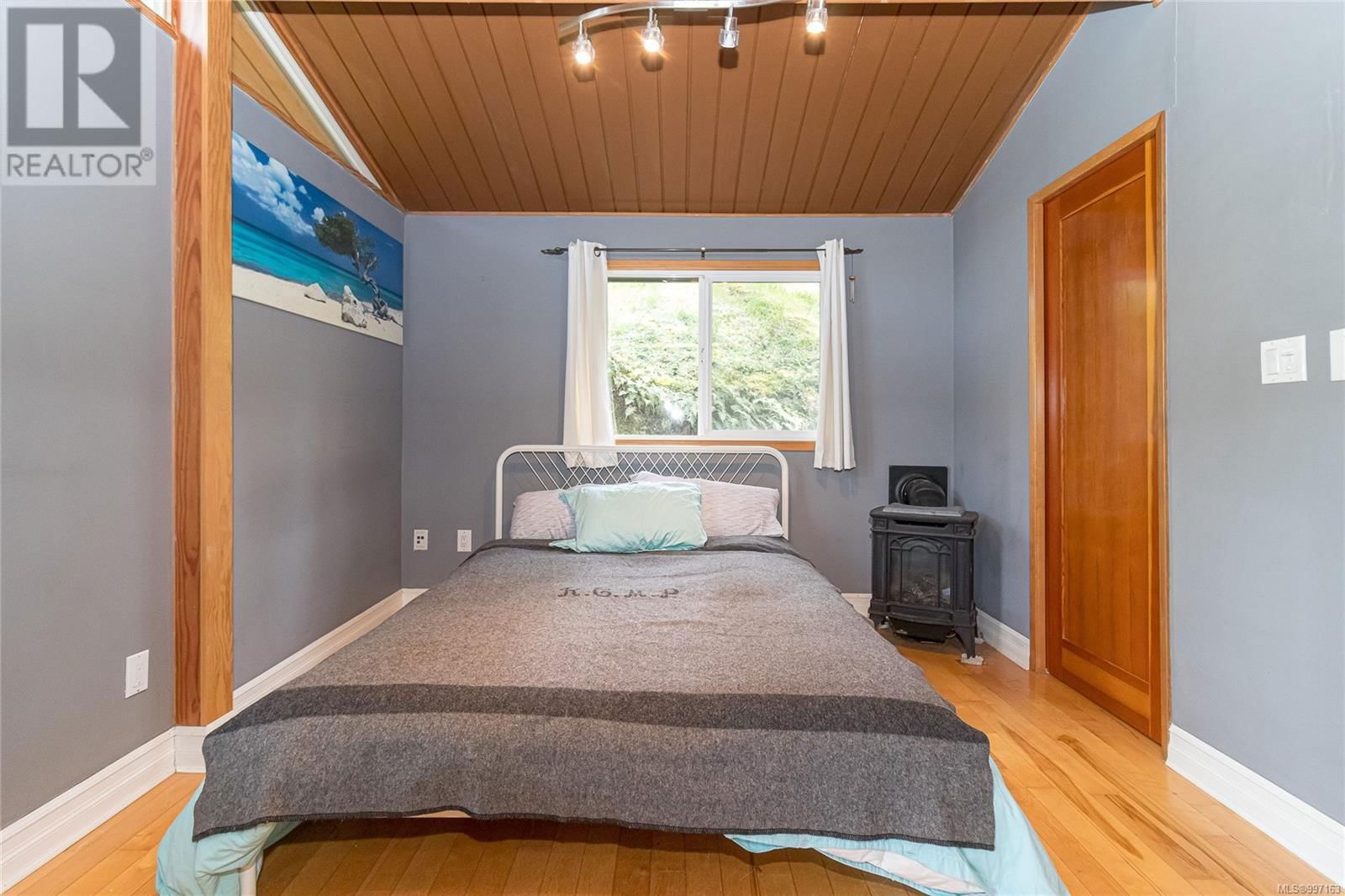 665 LATORIA ROAD Image 27