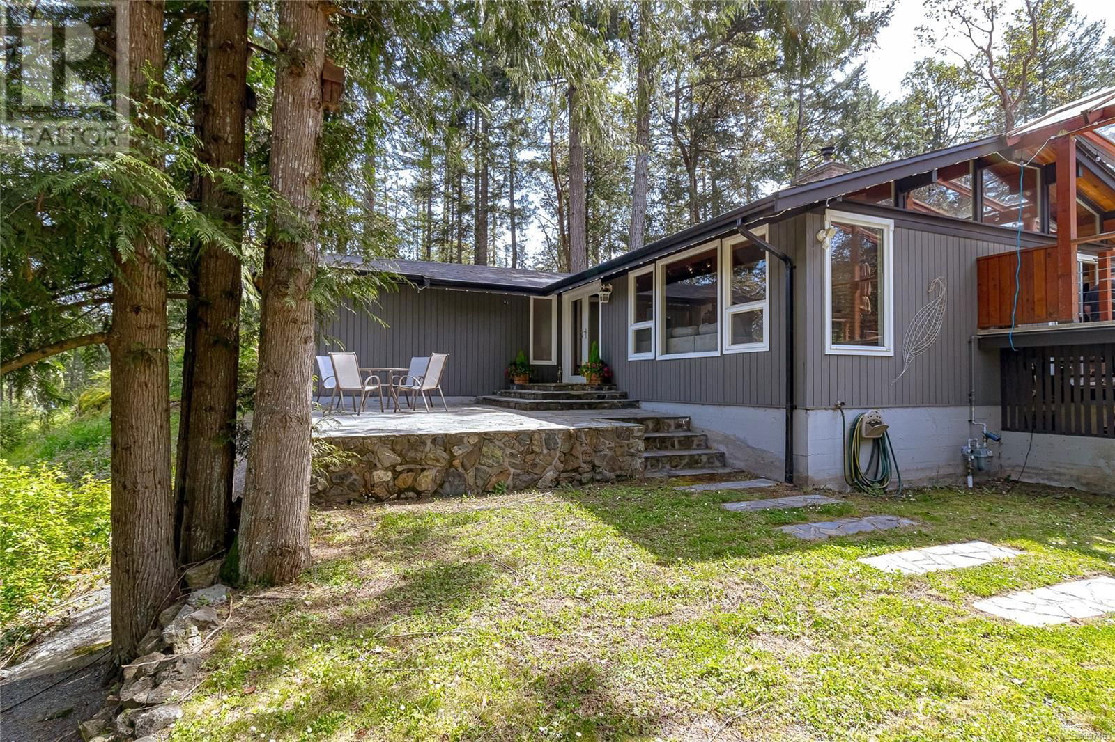 665 LATORIA ROAD Image 3