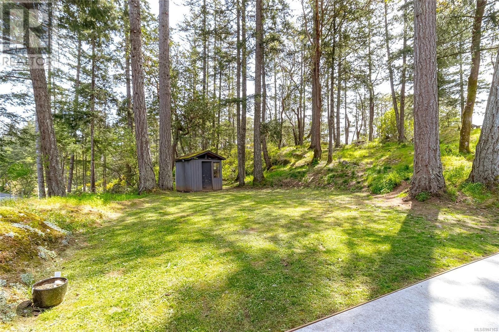 665 LATORIA ROAD Image 42