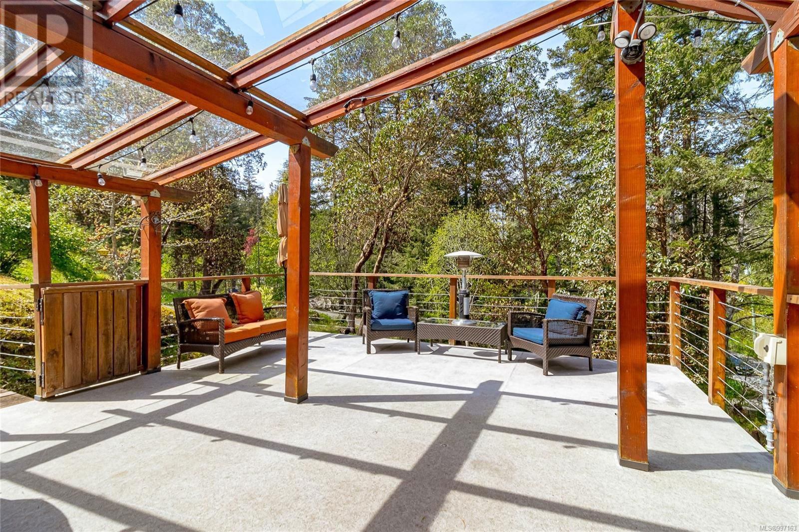 665 LATORIA ROAD Image 43