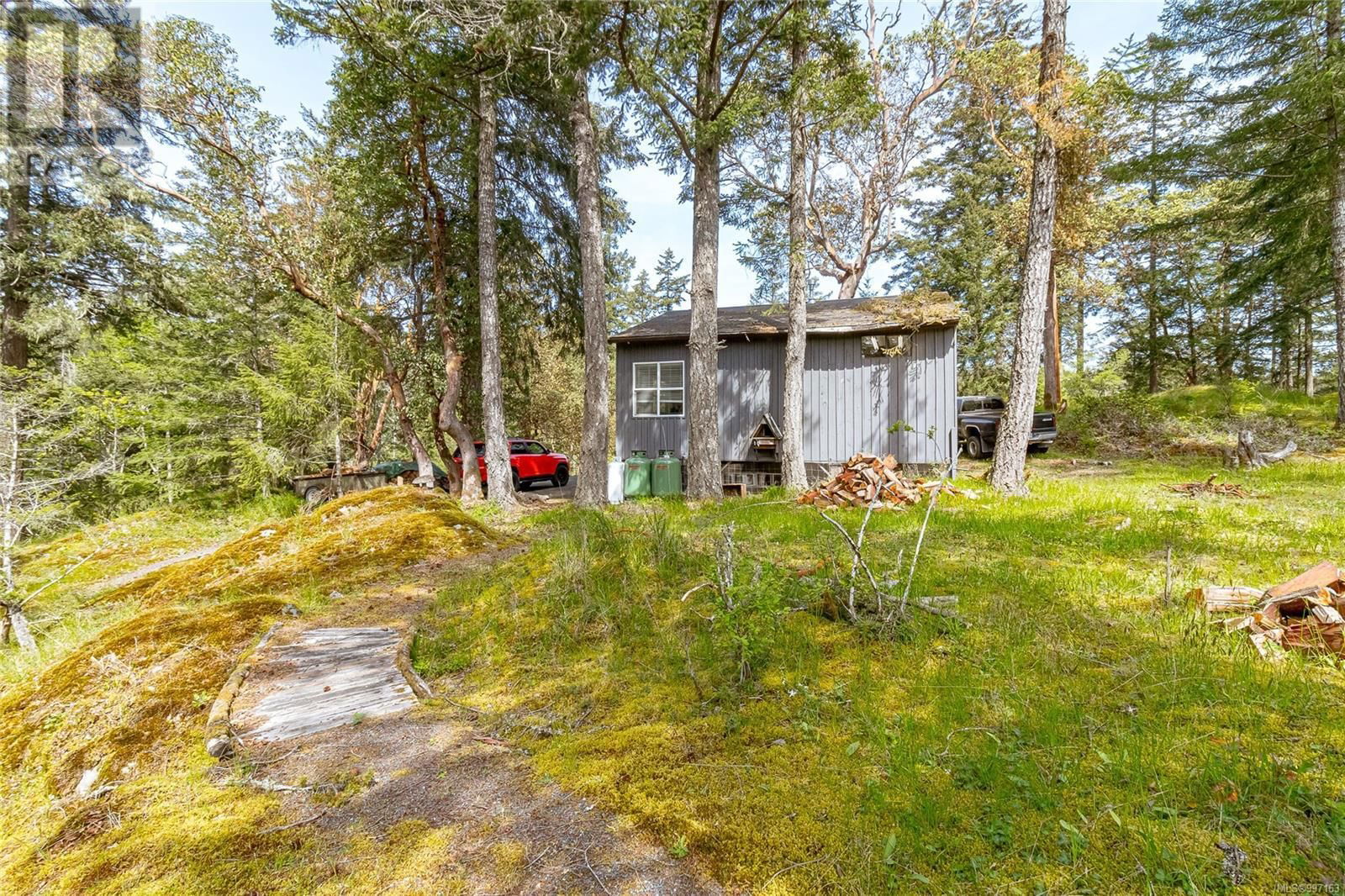 665 LATORIA ROAD Image 48
