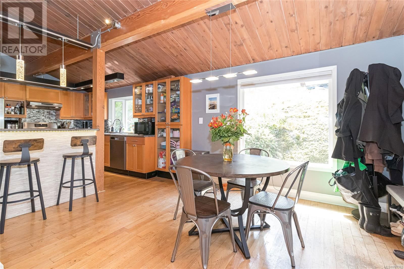 665 LATORIA ROAD Image 7