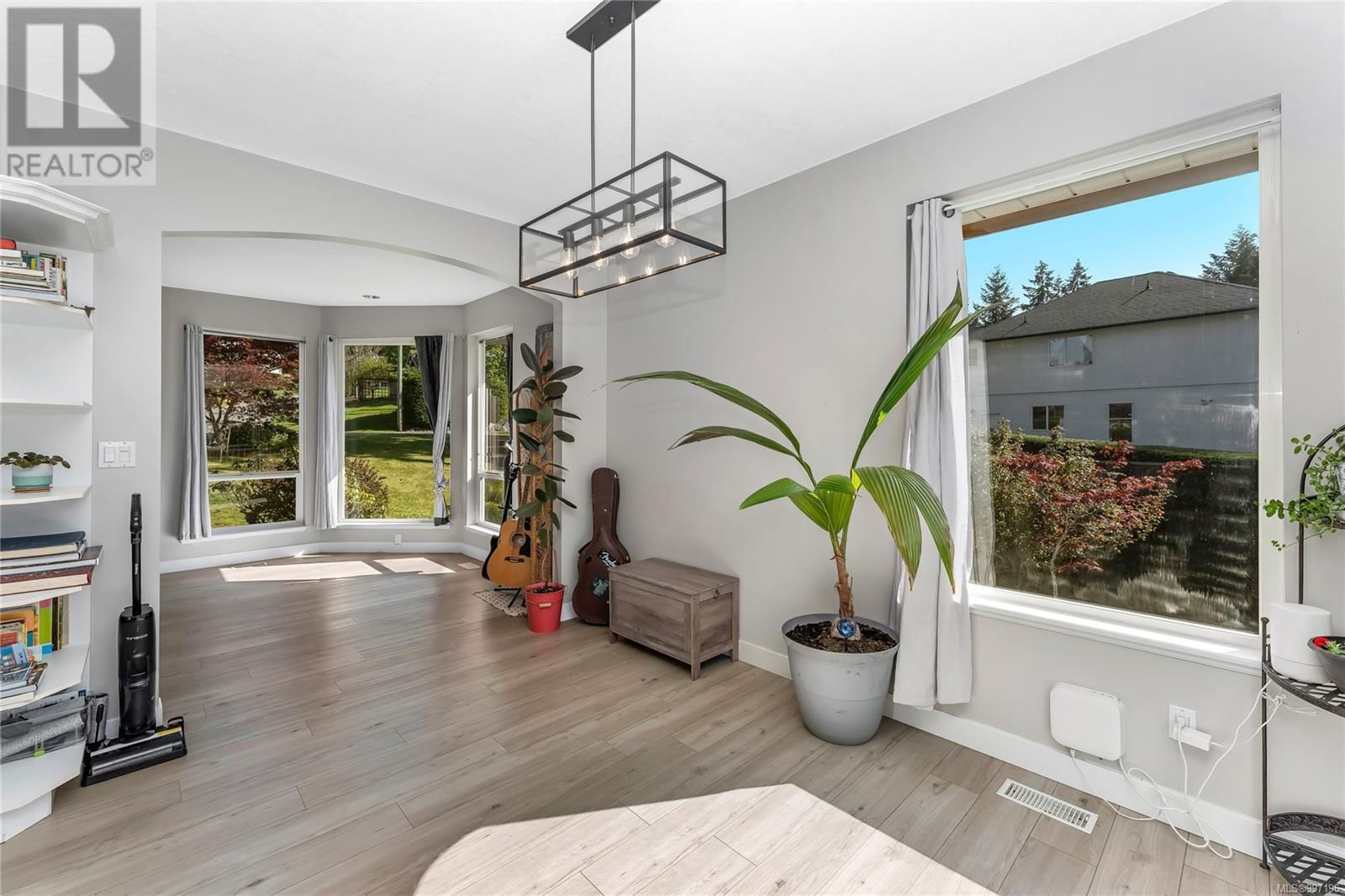 1401 DONNAY DRIVE Image 15
