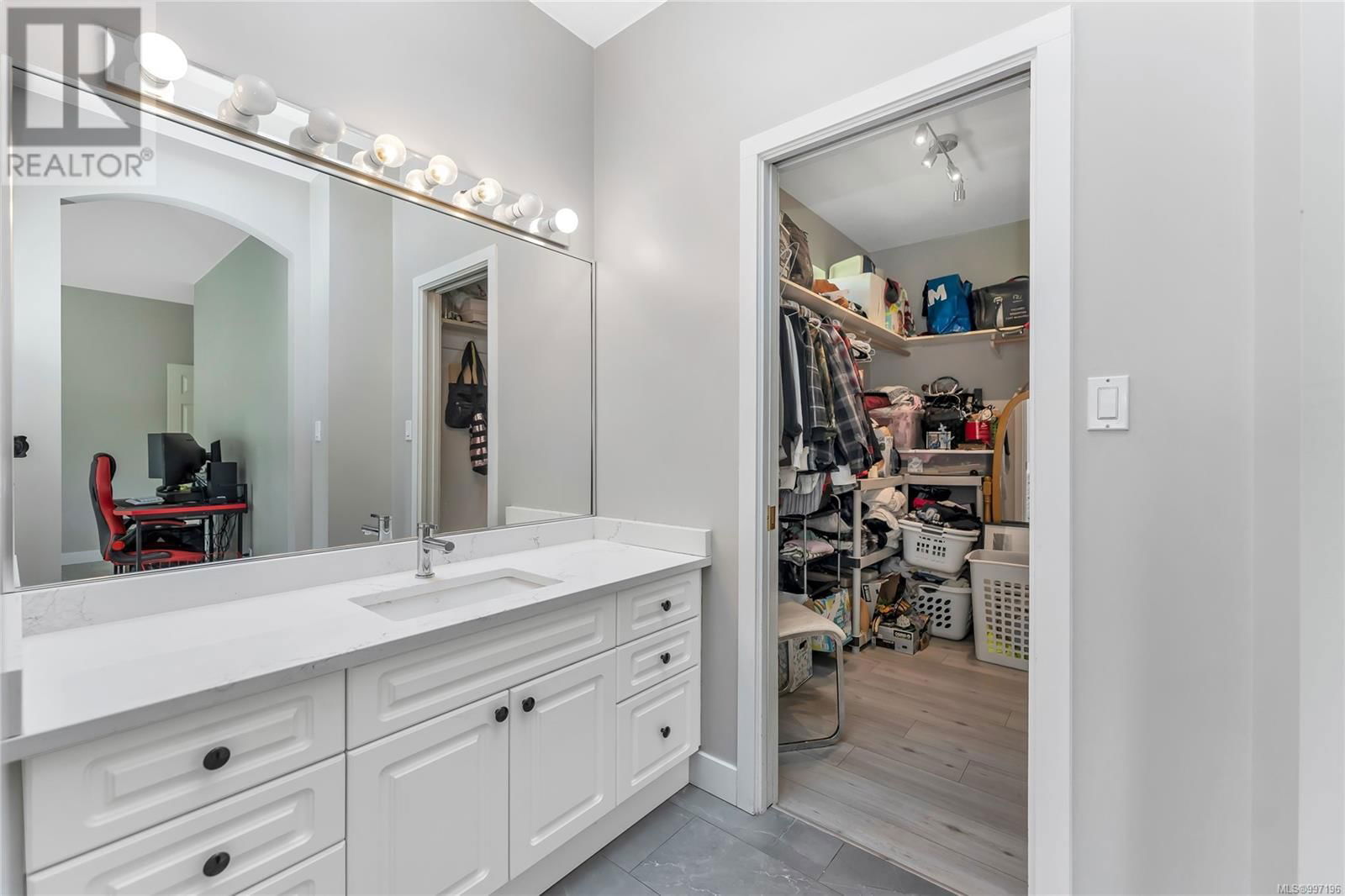 1401 DONNAY DRIVE Image 24