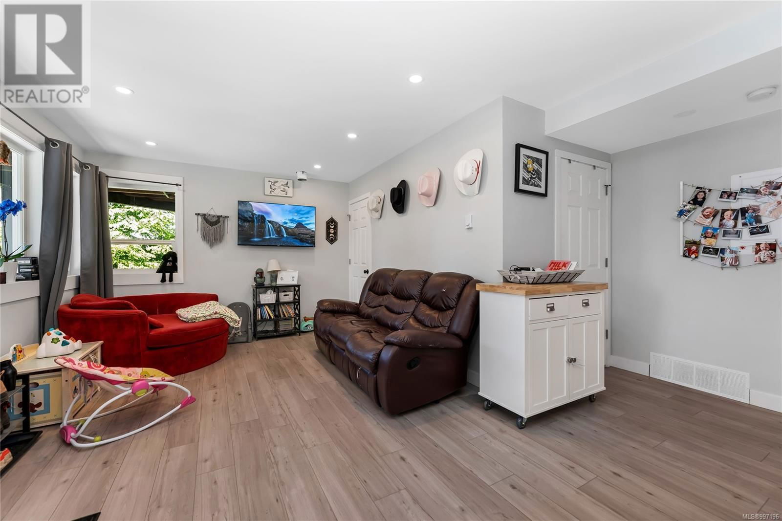 1401 DONNAY DRIVE Image 38