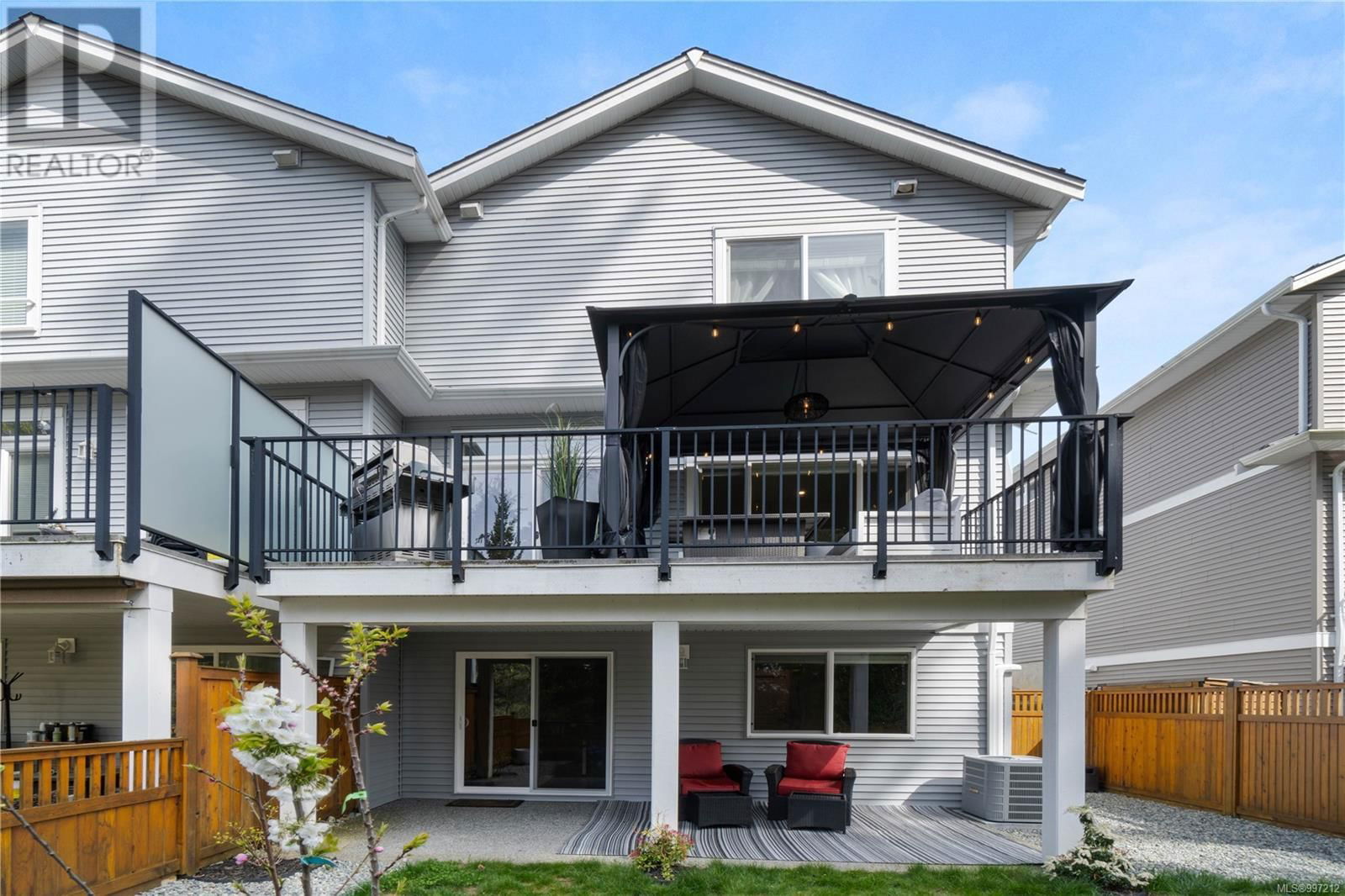 250 GOLDEN OAKS CRESCENT Image 26