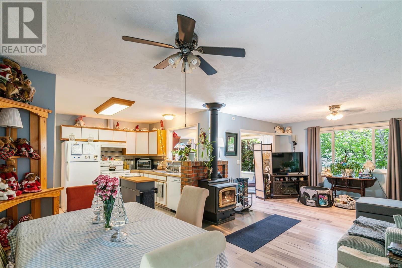 10 - 2100 ERRINGTON ROAD Image 10