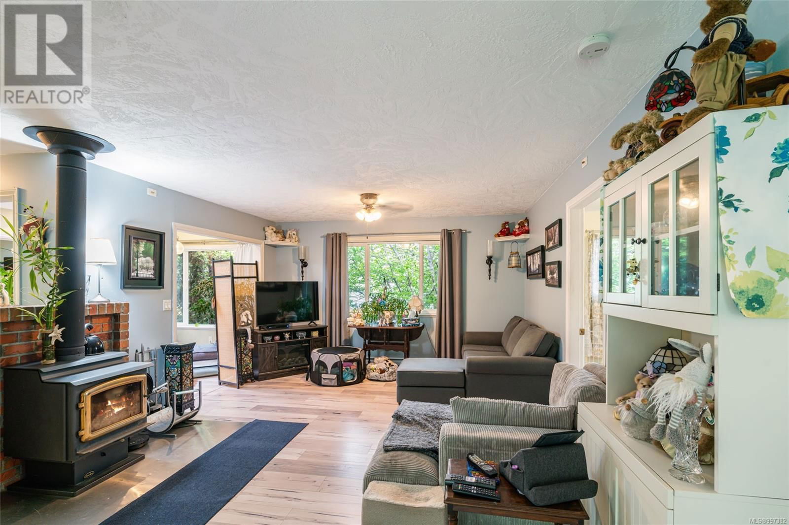 10 - 2100 ERRINGTON ROAD Image 12