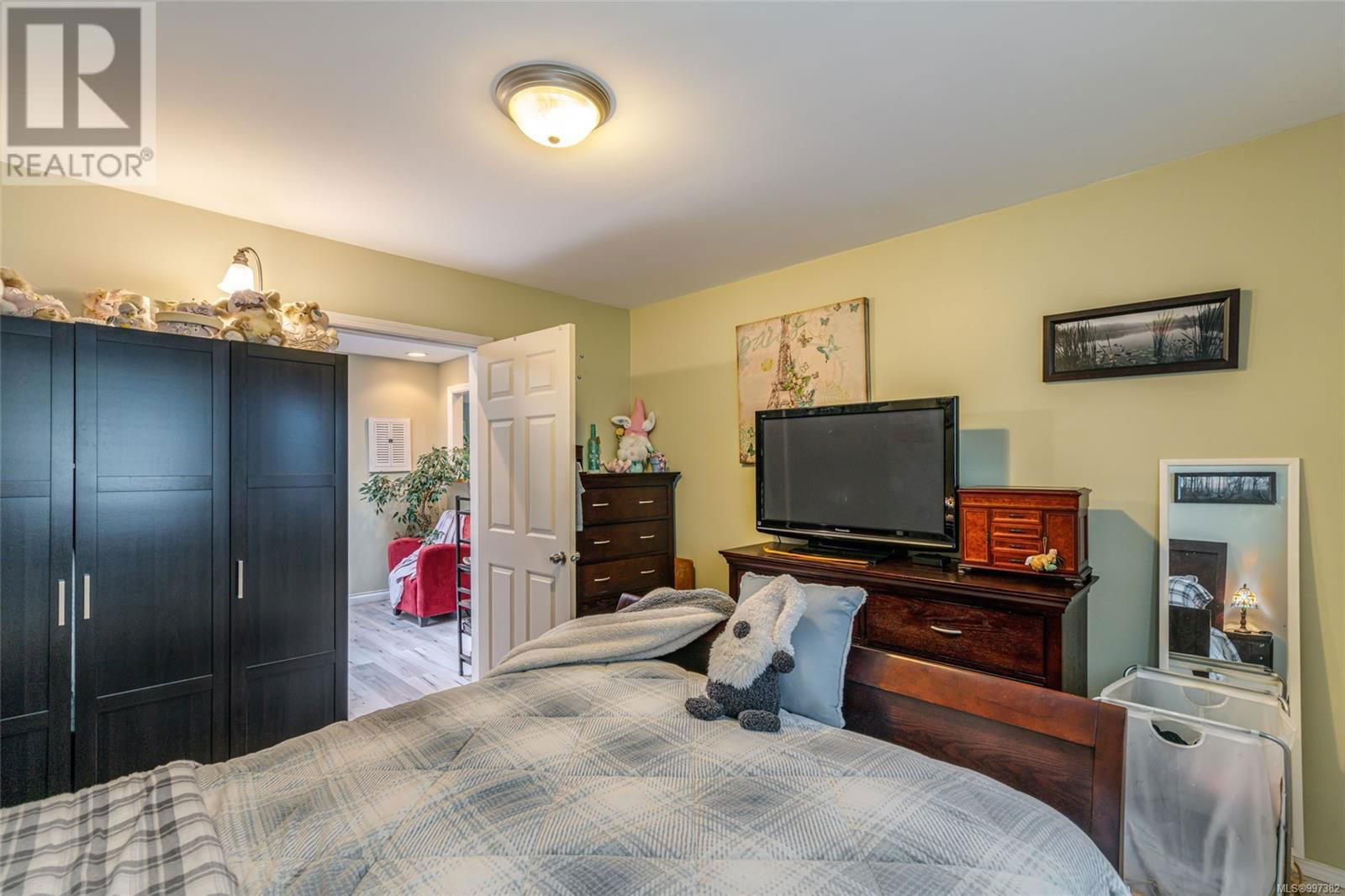 10 - 2100 ERRINGTON ROAD Image 18