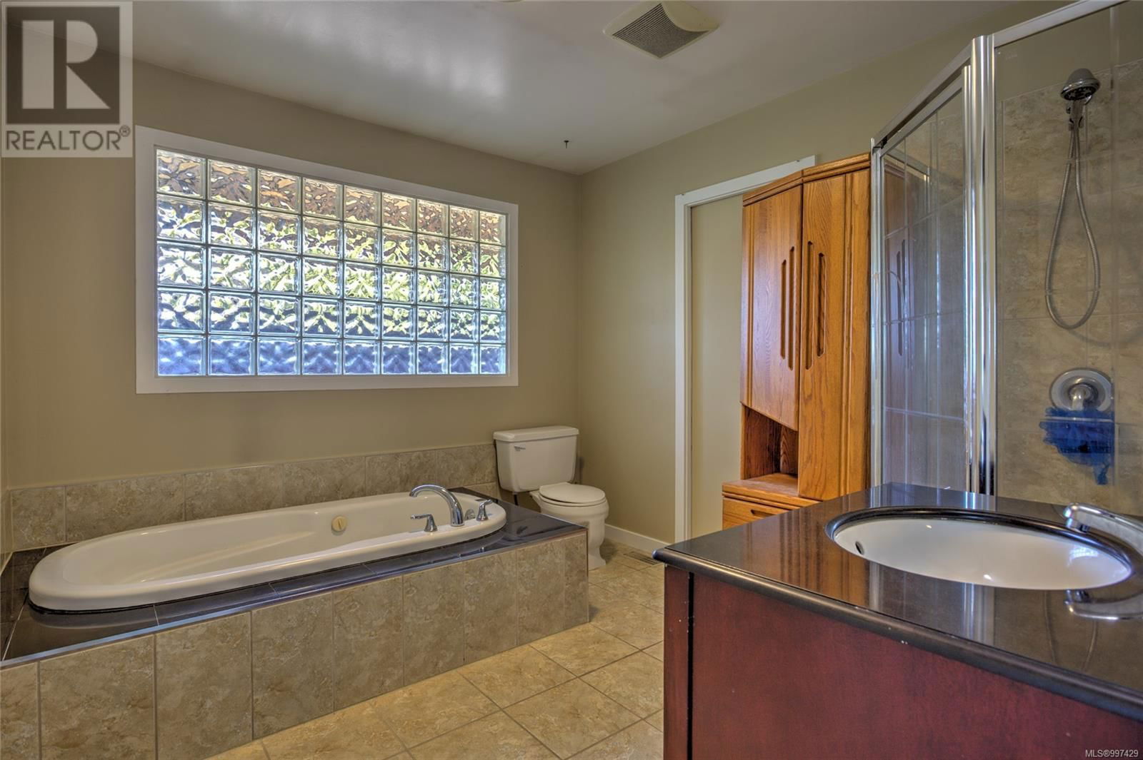 8054 BERTHA STREET Image 19