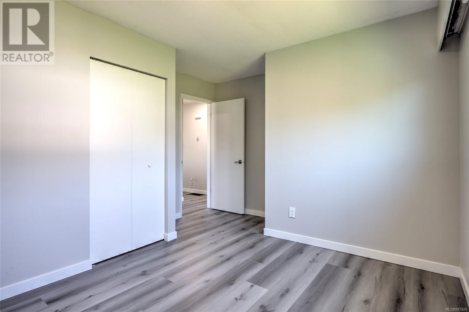 8054 BERTHA STREET Image 26