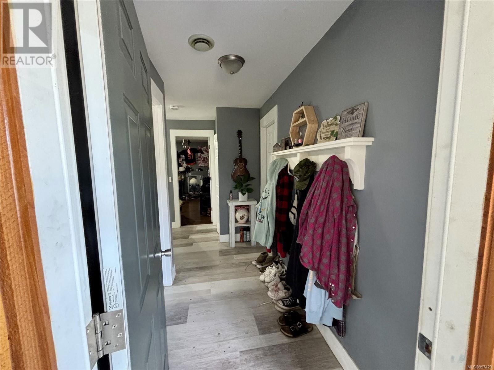 8054 BERTHA STREET Image 42