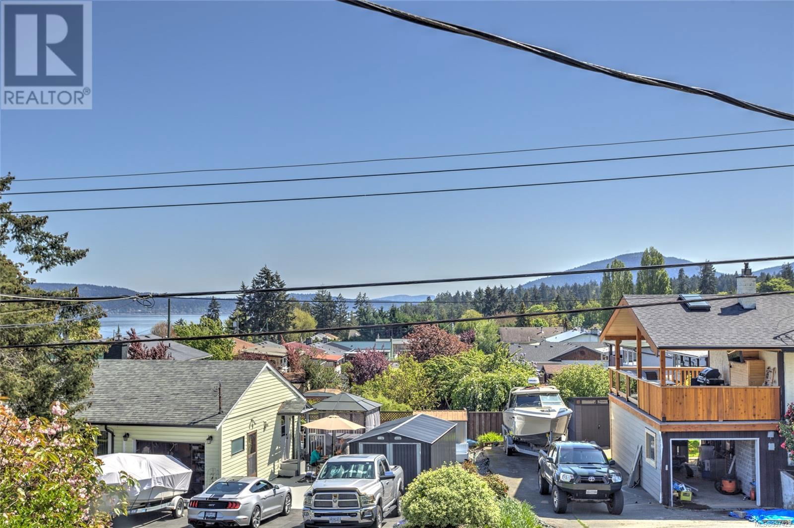 8054 BERTHA STREET Image 44